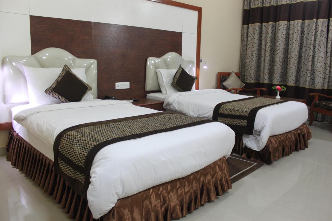 Hotel The Imperial Bodhgaya Exterior foto