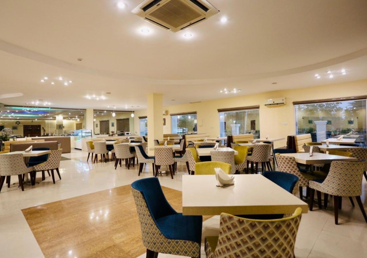 Hotel The Imperial Bodhgaya Exterior foto