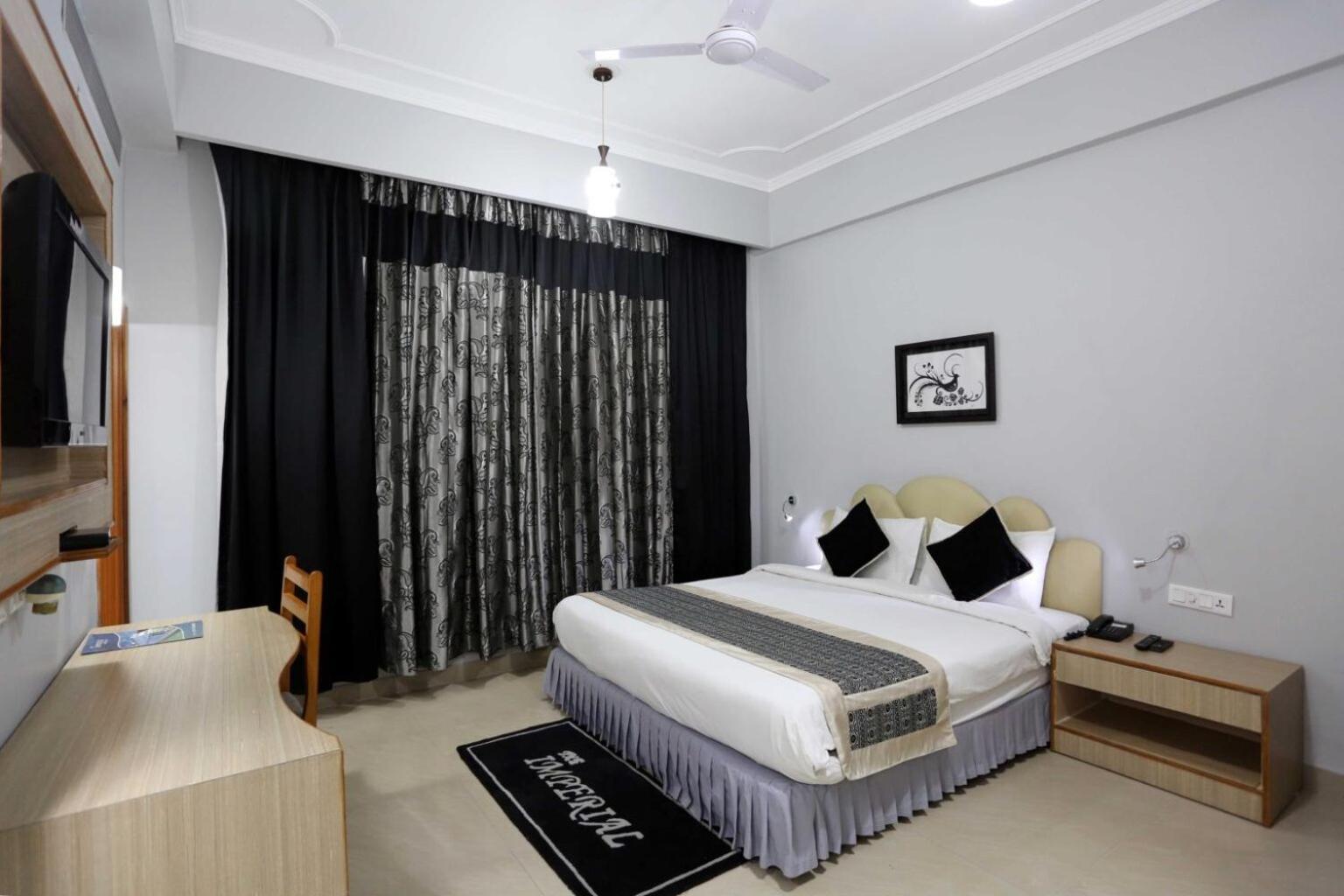 Hotel The Imperial Bodhgaya Exterior foto